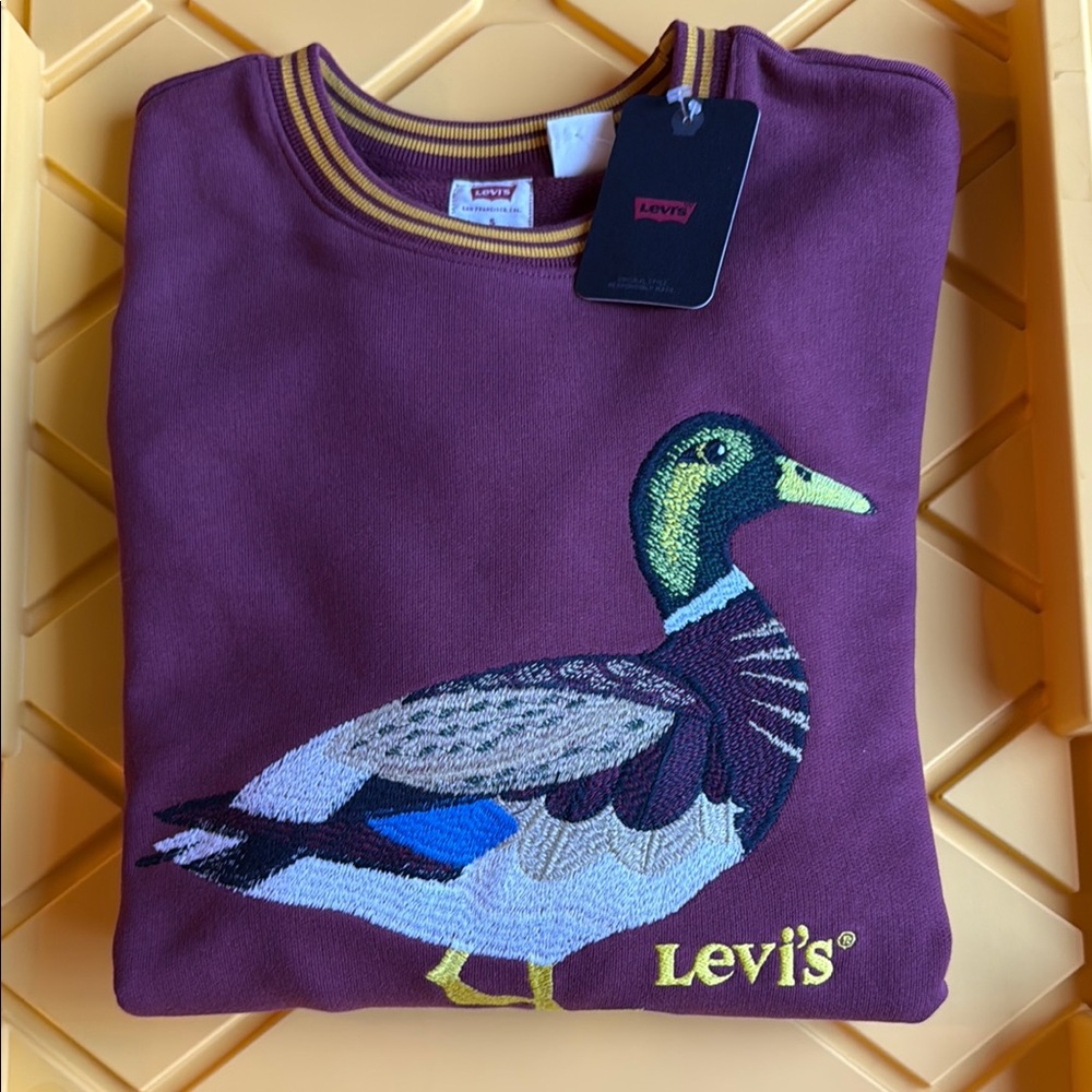 Levi's Purple Crewneck Sweater with Duck Design